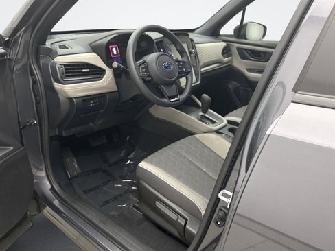 Used 2025 Subaru Forester image 10