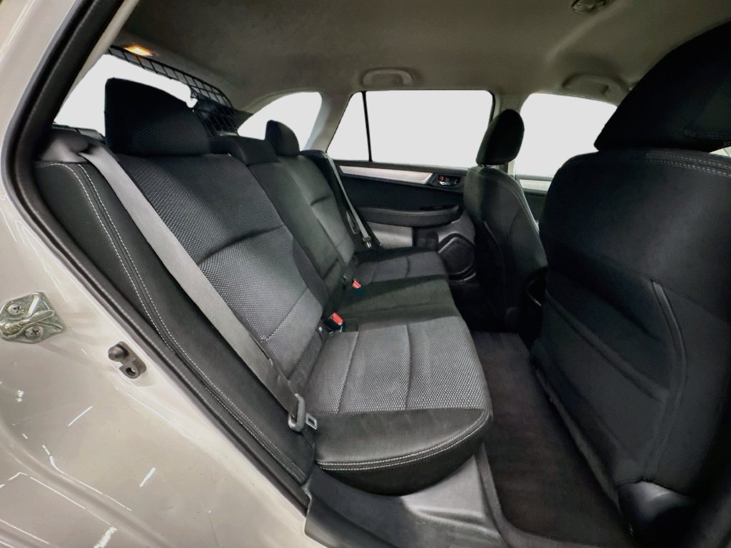 Used 2016 Subaru Outback 2.5i Premium AWD/4WD image 24