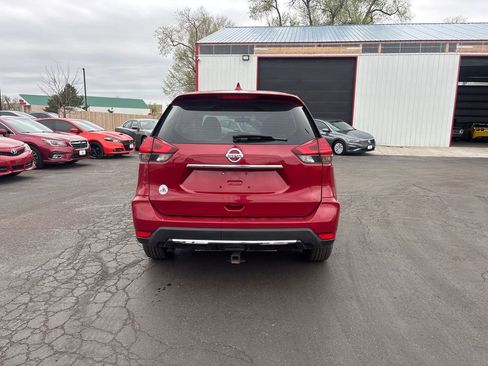 Used 2017 Nissan Rogue S image 9