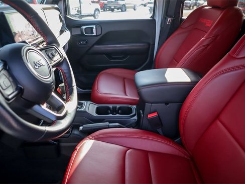 Used 2024 Jeep Wrangler Unlimited Rubicon 392 image 9