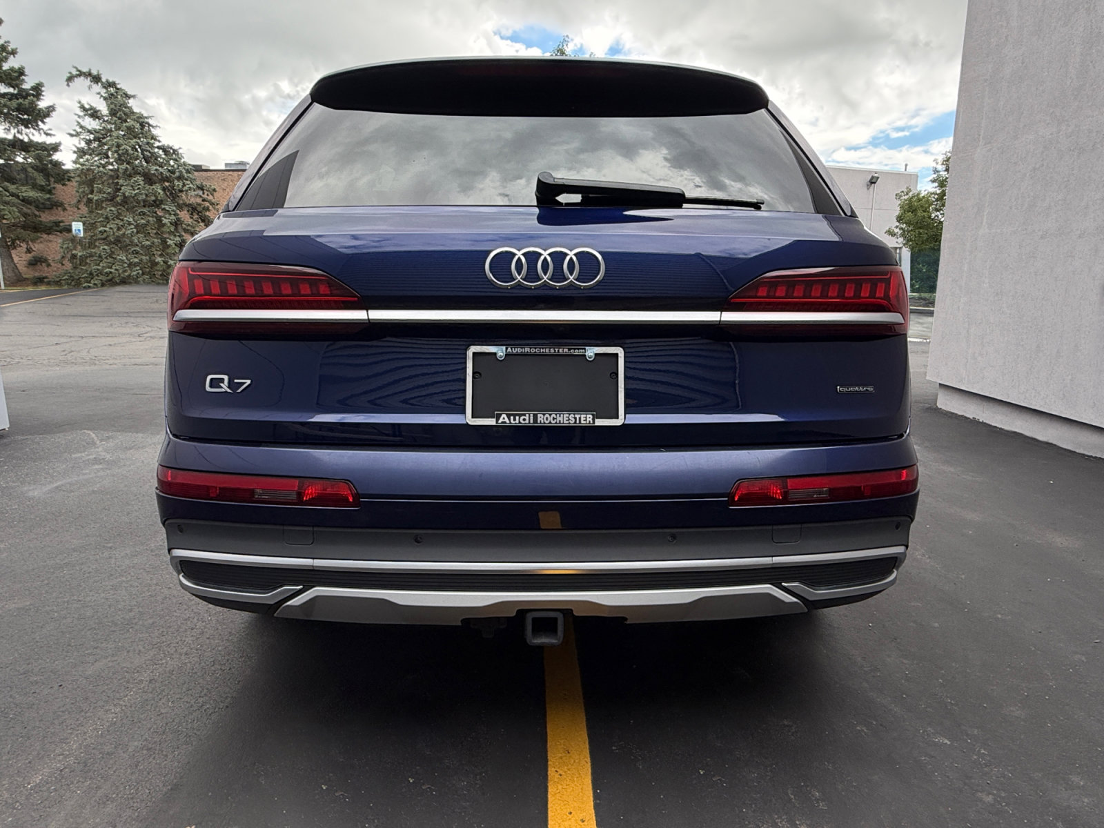 Used 2021 Audi Q7 3.0T Premium Plus w/ Premium Plus Package AWD/4WD image 11