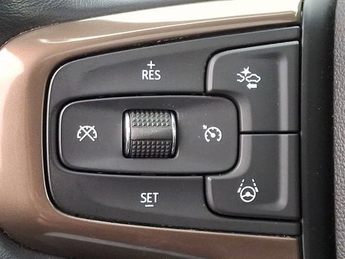 Used 2023 Chevrolet Tahoe High Country w/ Advanced Technology Package AWD/4WD image 23
