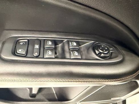 Used 2018 Jeep Compass Limited w/ Navigation Group AWD/4WD image 40