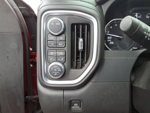 Used 2021 GMC Sierra 1500 Elevation w/ Preferred Package AWD/4WD image 23