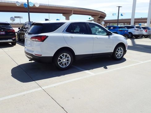 Used 2023 Chevrolet Equinox LT w/ LPO, Floor Liner Package image 3