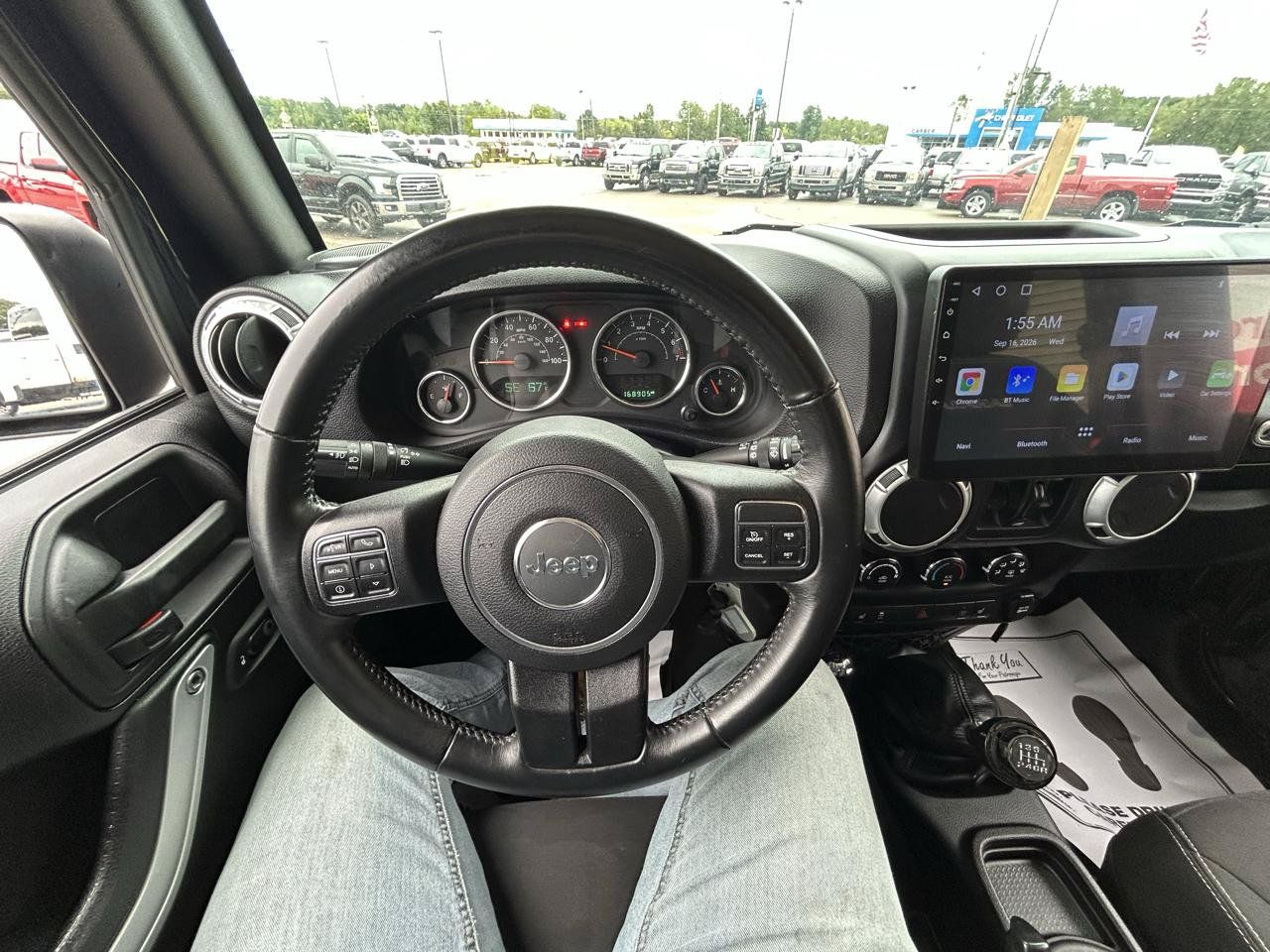 Used 2016 Jeep Wrangler Unlimited Sahara w/ Connectivity Group AWD/4WD image 25