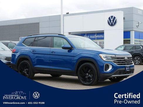 Certified 2025 Volkswagen Atlas SE w/ Panoramic Sunroof Package image 1