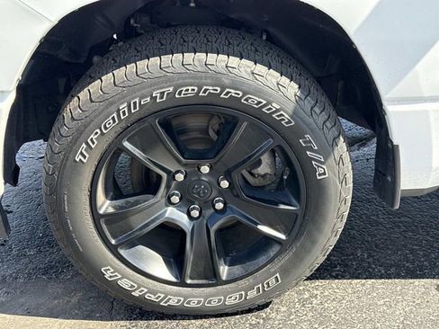 Used 2023 RAM 1500 Big Horn AWD/4WD image 39