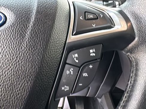 Certified 2020 Ford Edge Titanium image 20