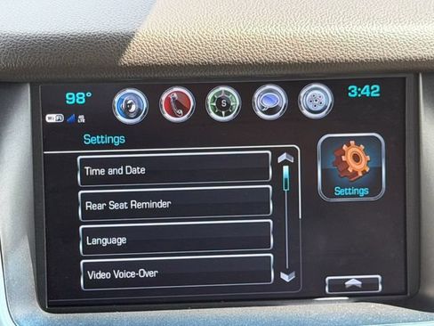 Used 2018 GMC Yukon XL SLT w/ Open Road Package RWD image 18