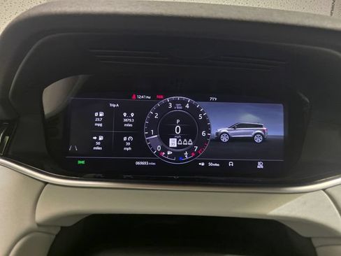 Used 2020 Land Rover Range Rover Evoque SE AWD/4WD image 17