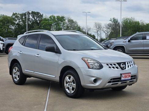 Used 2014 Nissan Rogue S w/ Convenience Package image 3