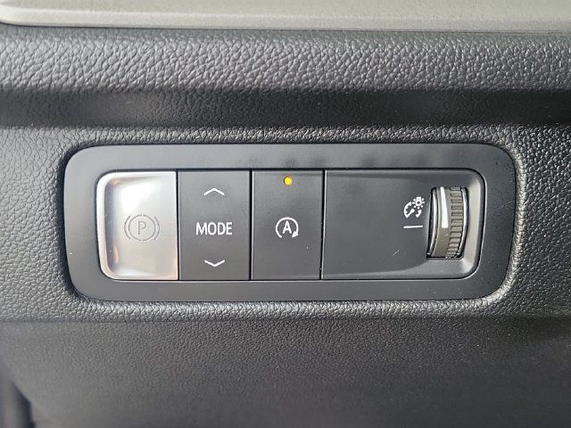 Used 2024 Chevrolet Traverse LS FWD image 18
