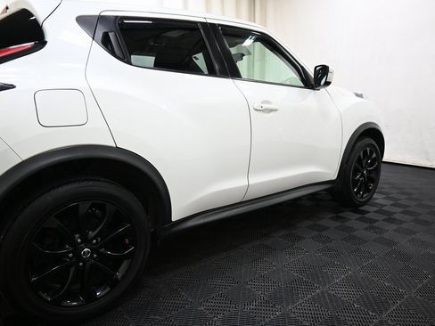 Used 2017 Nissan Juke SV image 16