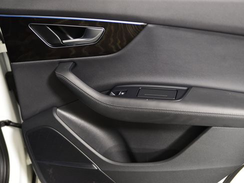 Used 2022 Audi Q7 Premium Plus w/ Premium Plus Package image 21