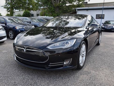 Used 2013 Tesla Model S RWD image 2