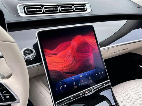 Certified 2023 Mercedes-Benz S 500 4MATIC w/ AMG Line image 36