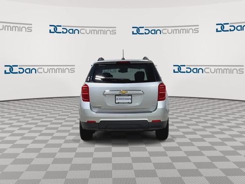 Used 2017 Chevrolet Equinox LT w/ Convenience Package FWD image 7