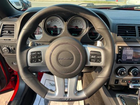 Used 2014 Dodge Challenger SRT8 w/ Harman/Kardon Audio Group image 14