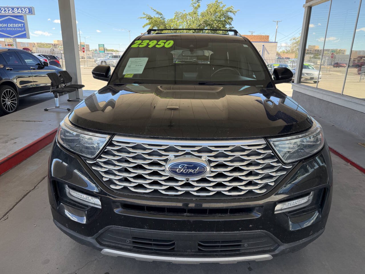 Used 2022 Ford Explorer Platinum w/ Premium Technology Package AWD/4WD image 6