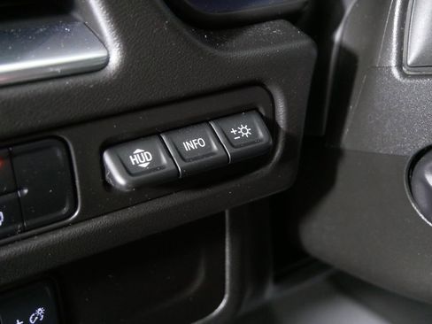 Used 2024 Chevrolet Tahoe Premier AWD/4WD image 21