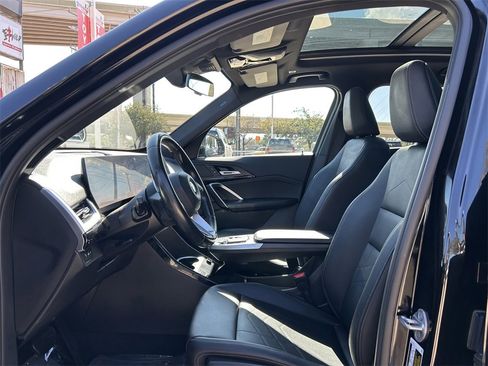 Used 2023 BMW X1 xDrive28i image 12