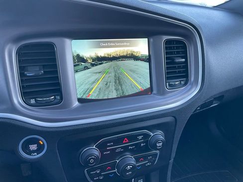 Used 2020 Dodge Charger SXT w/ Driver Convenience Group image 13