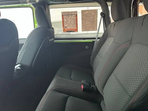 Used 2021 Jeep Wrangler Rubicon w/ LED Lighting Group AWD/4WD image 23