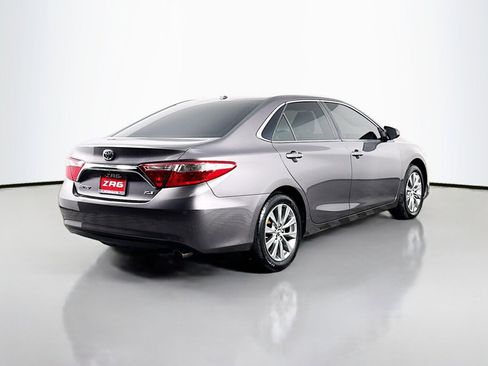 Used 2016 Toyota Camry XLE FWD image 5