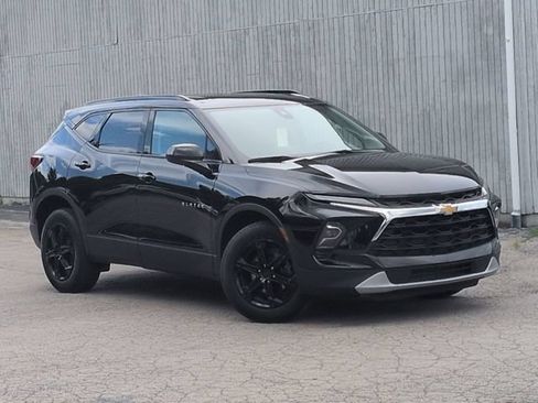 Used 2024 Chevrolet Blazer LT w/ Convenience Package AWD/4WD image 11