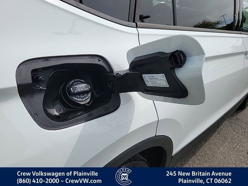 Certified 2024 Volkswagen Tiguan S AWD/4WD image 30