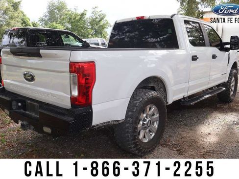 Used 2017 Ford F250 XL w/ STX Appearance Package AWD/4WD image 4