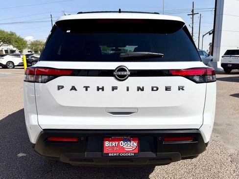 New 2026 Nissan Pathfinder SV image 6