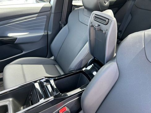 Used 2023 Volkswagen ID.4 Pro S Plus RWD image 20
