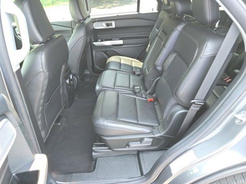 Certified 2023 Ford Explorer Limited image 5