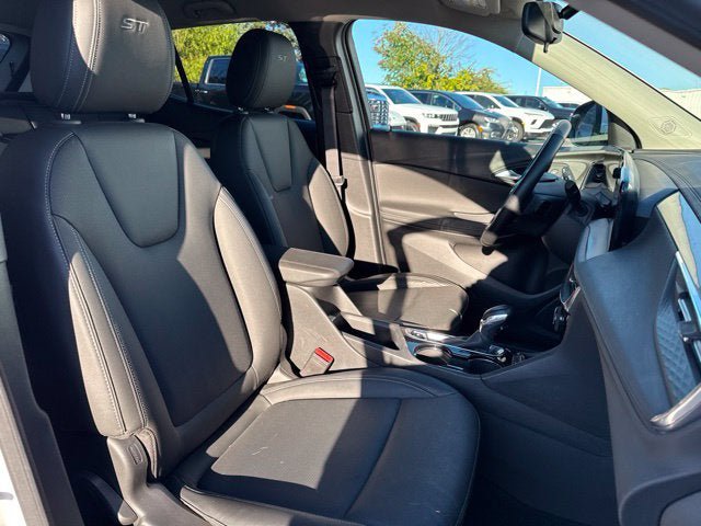 Used 2024 Buick Encore GX Sport Touring w/ Comfort Package FWD image 28