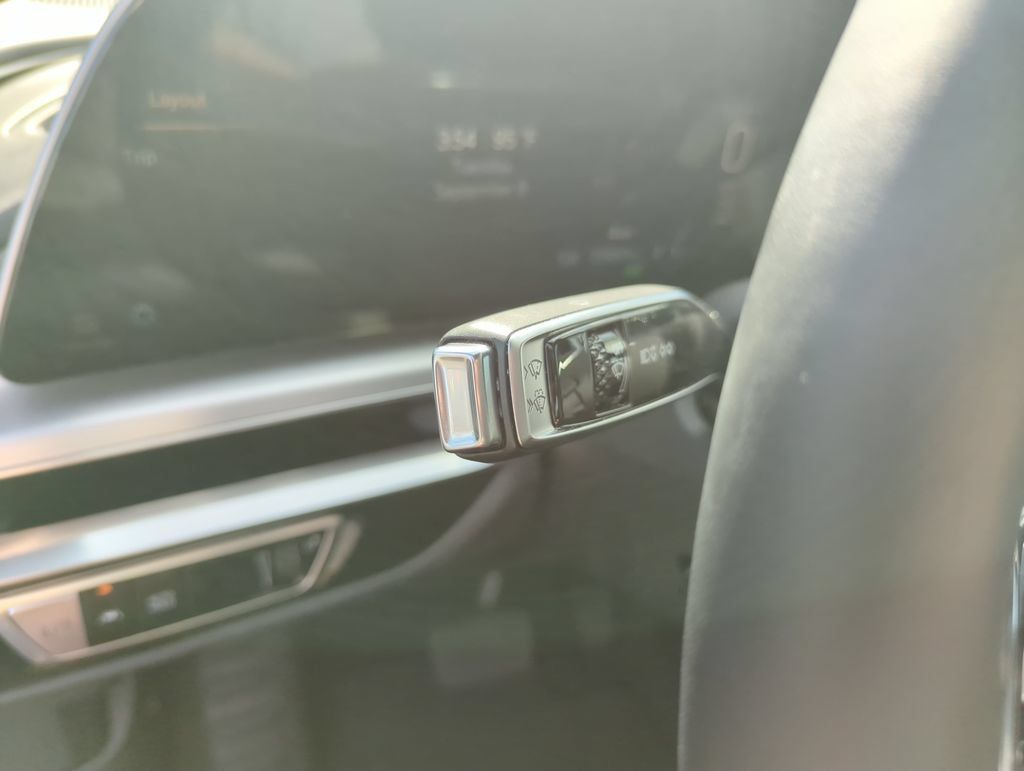 Used 2024 Cadillac Lyriq Sport RWD image 20