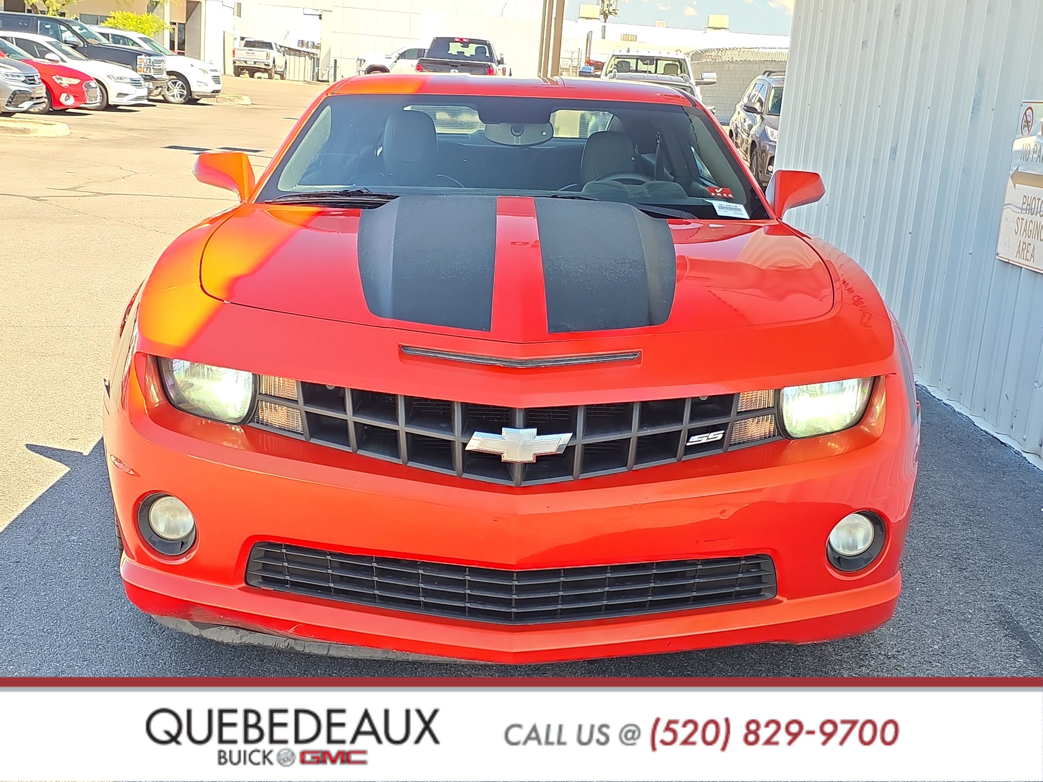 Used 2010 Chevrolet Camaro SS RWD image 2