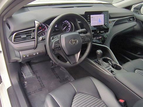 Used 2023 Toyota Camry SE AWD/4WD image 9