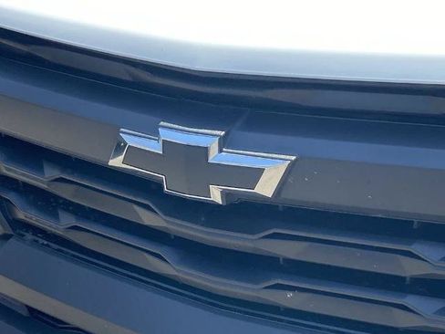 Used 2025 Chevrolet Colorado W/T RWD image 26