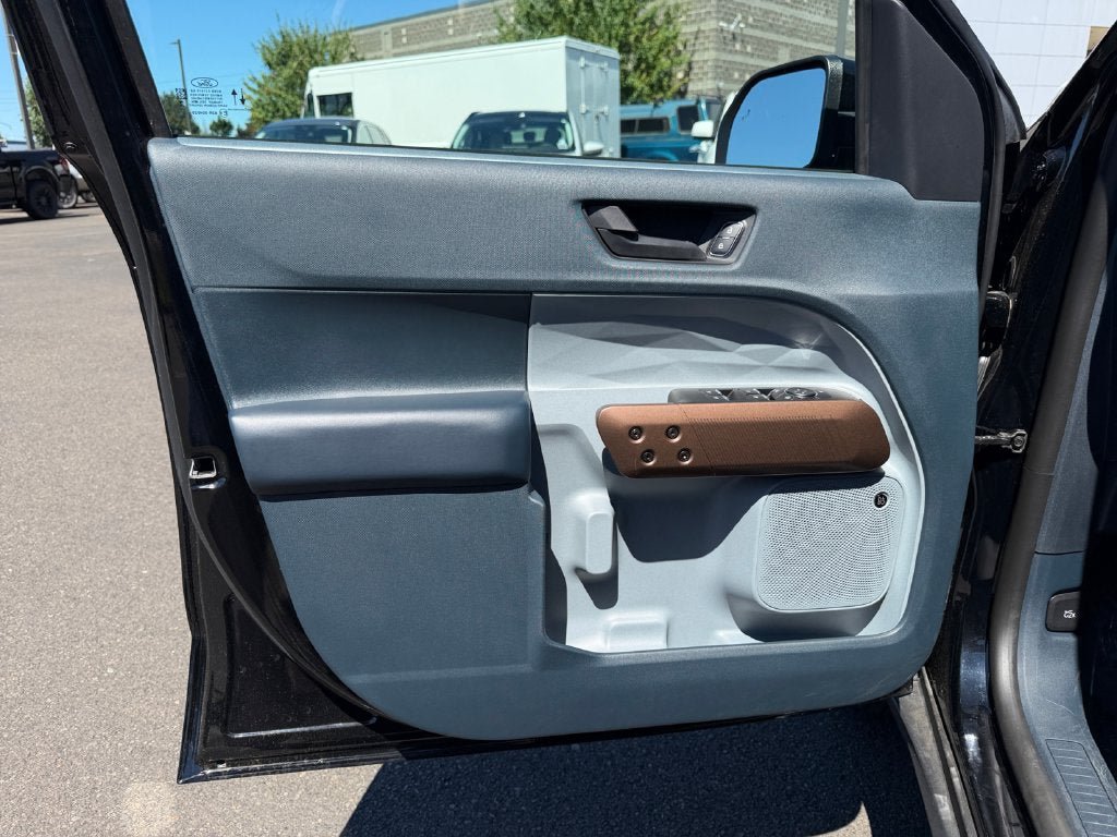 Used 2024 Ford Maverick Lariat AWD/4WD image 21