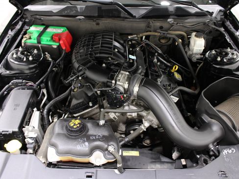 Used 2013 Ford Mustang Coupe RWD image 35