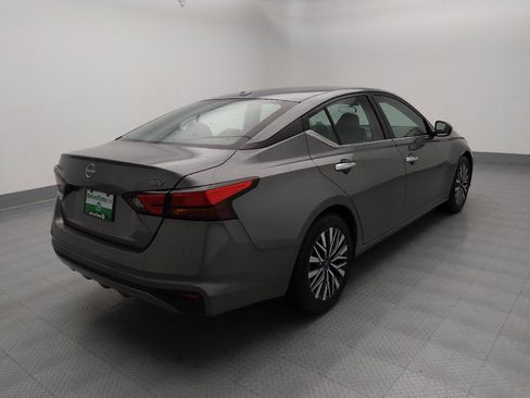 Used 2023 Nissan Altima 2.5 SV image 9