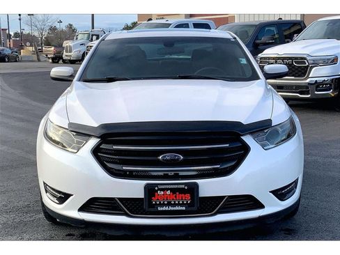 Used 2019 Ford Taurus SEL w/ Equipment Group 201A image 3