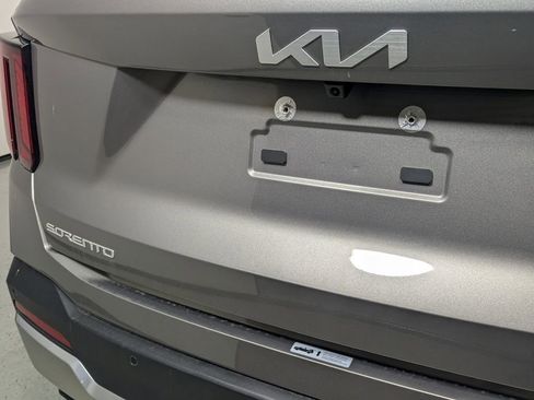 New 2026 Kia Sorento EX image 8