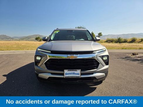 Used 2024 Chevrolet TrailBlazer LT w/ Driver Confidence Package FWD image 3