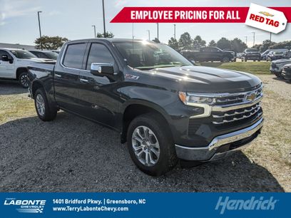 New 2025 Chevrolet Silverado 1500 LTZ w/ LTZ Premium Package