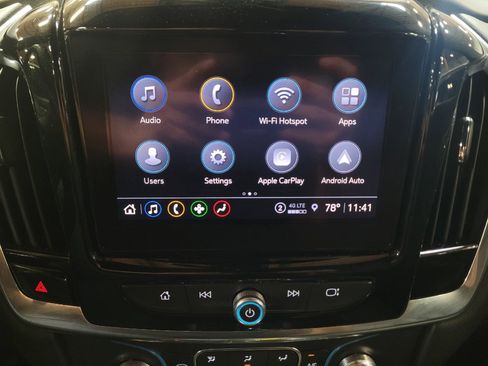 Used 2022 Chevrolet Traverse LT FWD image 25