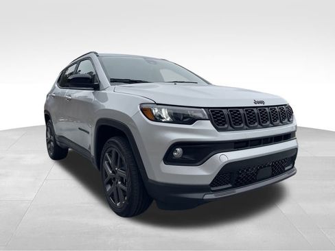 New 2026 Jeep Compass Latitude image 3