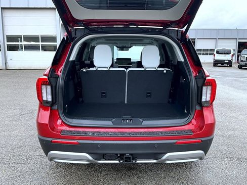 New 2026 Ford Explorer Platinum w/ LUX Leather Package AWD/4WD image 9
